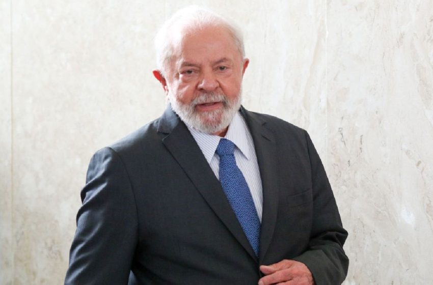  Lula vai à Índia para assumir presidência do G20