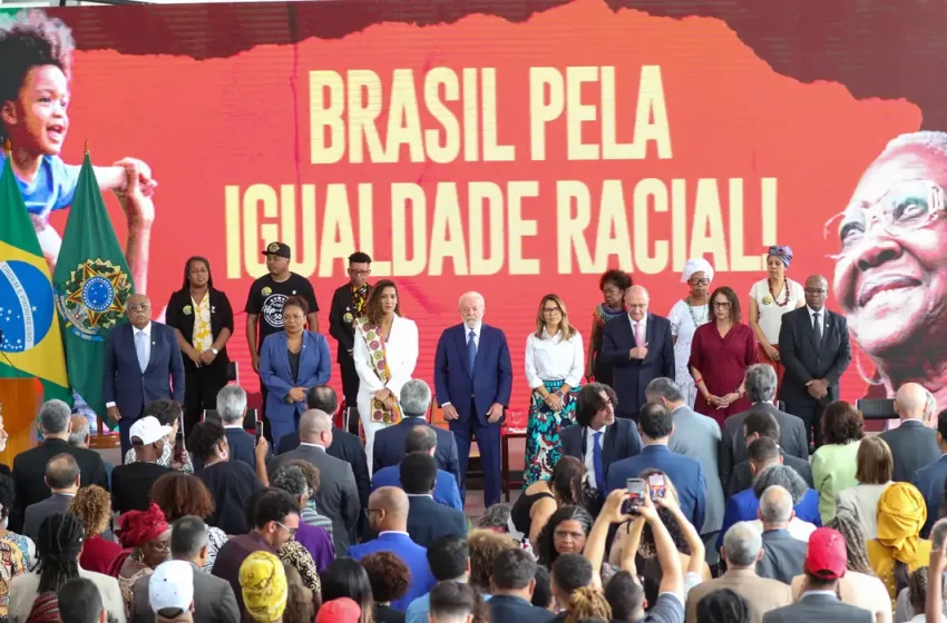  Igualdade racial: Lula lança ações e 5 terras quilombolas são tituladas