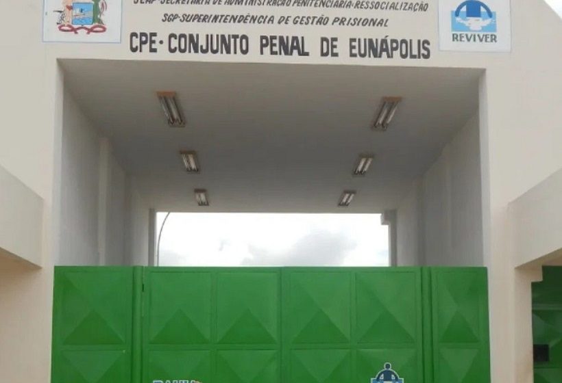  Detentos fogem de presídio após entrarem em luta corporal com funcionários na Bahia