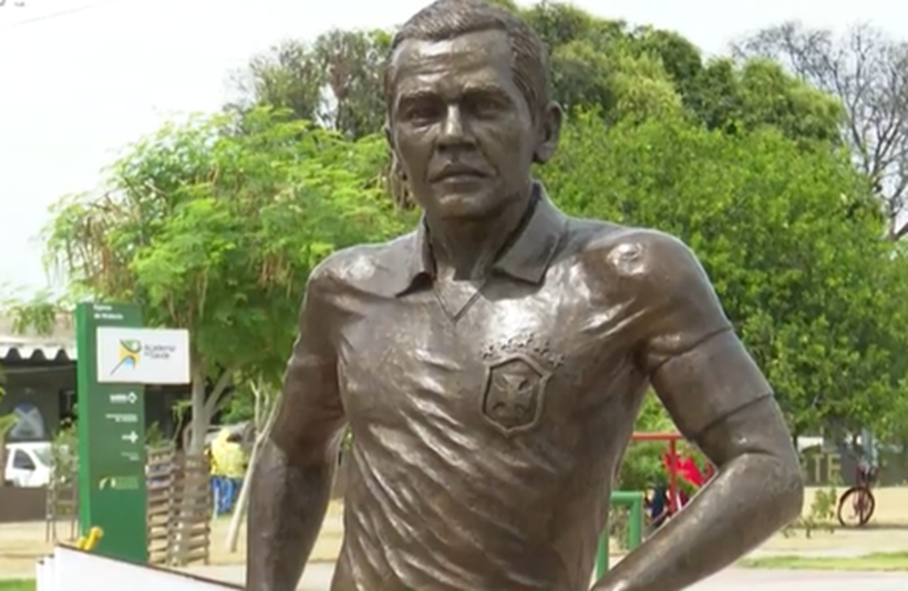  Prefeitura de Juazeiro remove estátua de Daniel Alves após recomendação do MP-BA