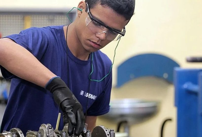  Senai Bahia oferece mais de mil bolsas gratuitas em cursos técnicos